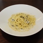 ルナ ソーレ - 淡路島産玉葱＆黒トリュフのクリームソース