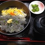 江の島 ハルミ - 生しらす丼 1080円(税込)