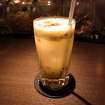 SHOTBAR Q's CASUAL - パッションフルーツのジンリッキ