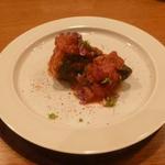 アノニム - ピーマンの肉詰トマトソース