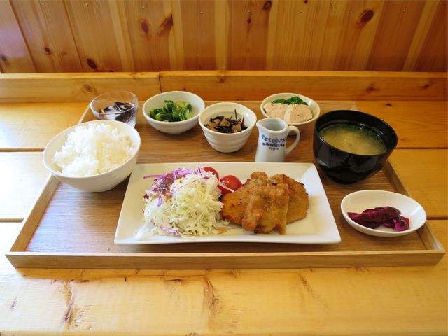 カフェ くまいちご 野幌 カフェ 食べログ