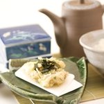 Shumpanrousaryou - かき揚げ　明太子　じゃこ山椒に特製出汁をかけて「茶寮ご飯」