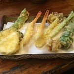 うどん屋麺之介 - 天ぷら定食天ぷら　ズッキーニは初めておいしい