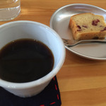 Himawari Shokudou - コーヒー&おからとクランベリーのパウンドケーキ