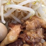 麺屋 あっ晴れ 堀田店 - とろ豚らーめん（アップ）