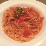 ちょっとローマ - ソーセージとしめじのトマトソースパスタ￥９５０→￥５００