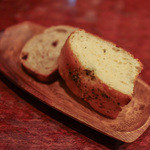 トラットリア・リョウゴク - パン☆