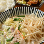 おかわりや - 料理写真: