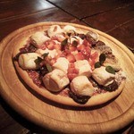 AlcolicCafeロジェ - 季節のフルーツ＆マシュマロpizza
