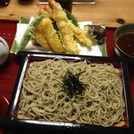 手打ち蕎麦 㐂 - 天ざる全景。