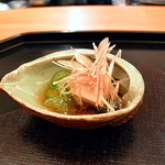 伊予本 - 酢肴：蒸し鮑