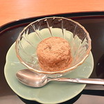 伊予本 - 葛饅頭