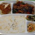 ほっともっと - 料理写真:Bento5 なすと豚肉の味噌炒め&とりかつタルタル 2015.7