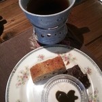 畑とクラフト　こま里カフェ （五穀村レストラン内） - いつまでも暖かいコーヒーとデザート