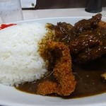 ハンター - カツカレー７５０円