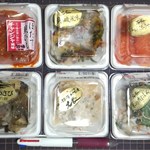 Hokushin Zushi - 2015.7.9。3パック499円セールx2。ほたて貝ひもチャンジャ風味。貝の磯風味。チルドスモークサーモン。つぶわさび。味付け数の子わさび漬。菜の花にしん。