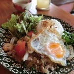 チャイ ティー カフェ 本店 - ランチ８５０円　ドリンクサラダスープ付