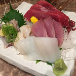 沼津魚がし鮨 流れ鮨 - これで500円は安すぎ！