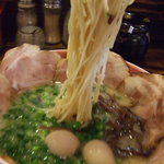 Menyamochiduki - チャーシュー麺　７５０円