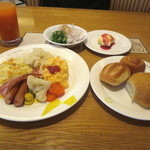ホテル京阪 - 朝食は１Fレストラン「WORLD WORLD WAFFET」でブッフェスタイル