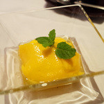 シターラ - マンゴー・プリン(500円)