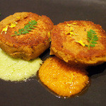 シターラ - ベジタブル ガラウティ(1500円) 里芋やバナナで作ったパテを焼いたもの