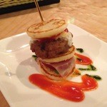 Espetalia - H.27.6.18.夜 原価率100%のおつきだし、本日は和牛100%ミニミニハンバーガー 300円