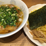 ラー麺 鎌倉家 - つけ麺1.5玉  ¥800 
            