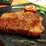 Steak & Lounge JB - お肉が柔らかくて旨みが深い！美味しかったです。