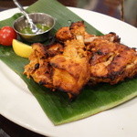 ダバ インディア - 地鶏半羽のタンドリーチキン（1370円）