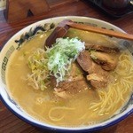 頑徹ラーメン