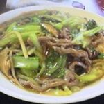 北京遊膳 - 牛肉の細切りとチンゲン菜のあんかけ焼きそば