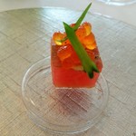 エスキス - フィンガーフード(西瓜とイクラ）