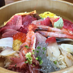 金寿司 地魚定 - 地魚海鮮丼（上）。