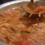 デコボコ - トマトもつ鍋♡