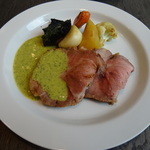 GARB pintino - メインはAの栃木県産 豚肩肉のロティ 香草とグリーンマスタードのソースでございます