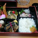 Washokunomiseshigechiyan - 幕の内弁当（上）1,620円