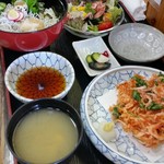 いわし亭 - シラス丼と桜海老