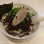 博多天神 - きくらげラーメン600円