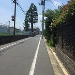 珍々亭 - ホントにこの道でいいのぉ〜？クルーニー騙してない？と不安になりますが更に直進。びりーぶみぃ(^^)