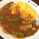 CoCo壱番屋 - チキンと夏野菜カレー。二日酔い気味だけど、香辛料でスッキリ？