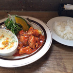 ネモ - ネモランチ(グラタン、メイン チキンのカレートマト煮、ライス、デザート)@860