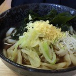 手打うどん こみや - わかめうどん（４００円）