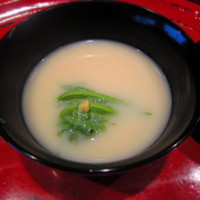 草喰 なかひがし - 蓬餅の白味噌仕立