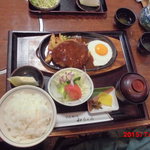 とんかつ和ちゃん - ハンバーグ定食