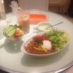 フォーシーズンズカフェ - やぎまんたんのタコライスの食べログ！西葛西にあるフォーシーズンズカフェ