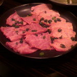 焼肉食堂 JUICY - タンとハネシタ（生）