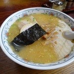 えびや - みそらーめん 700円