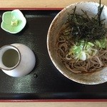 ぼたん亭 - かけそば、500円です。