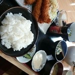 食堂こまつ - エビフライ定食